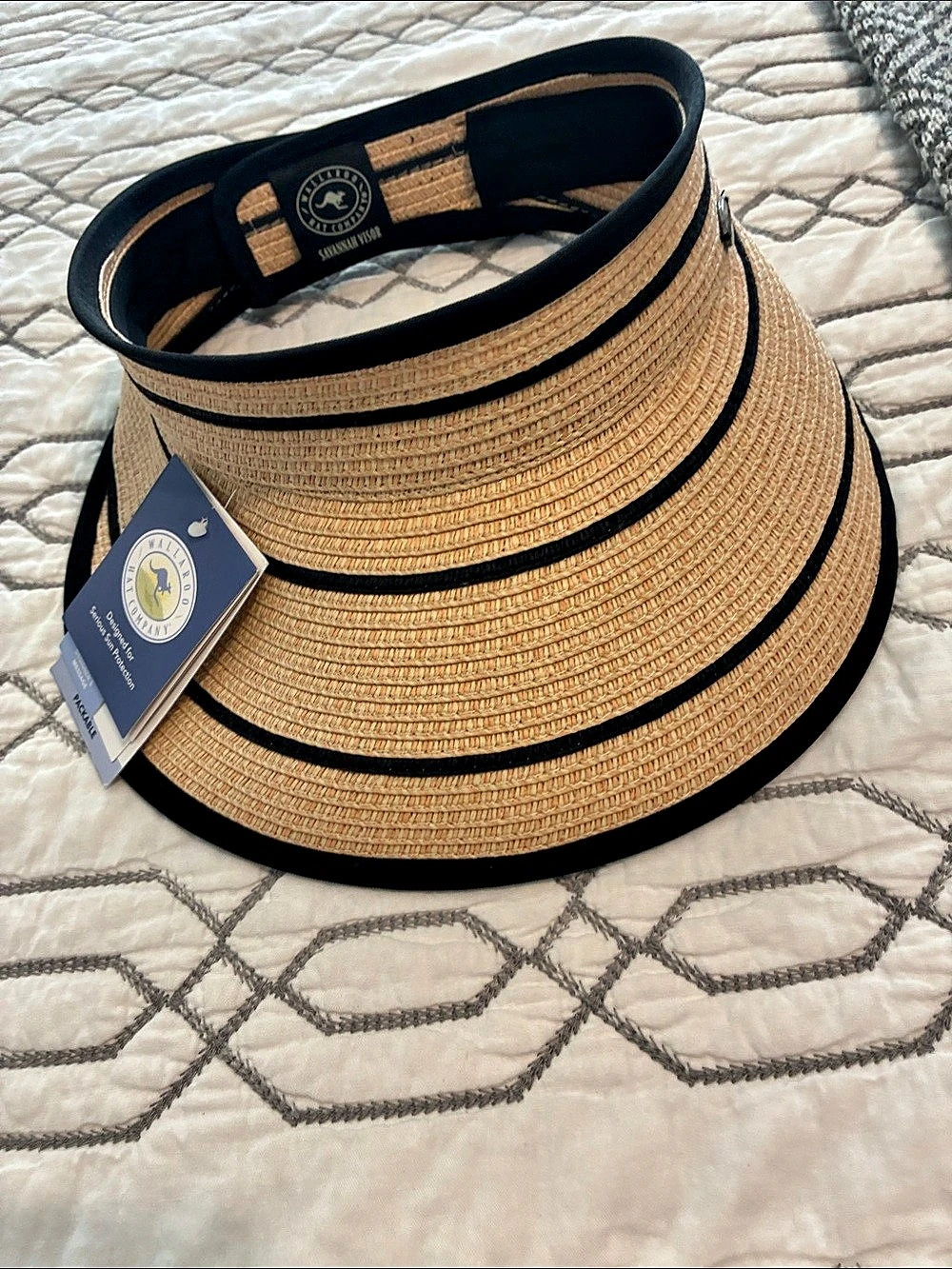 Wallaroo Packable Visor in Tan & Black NWT